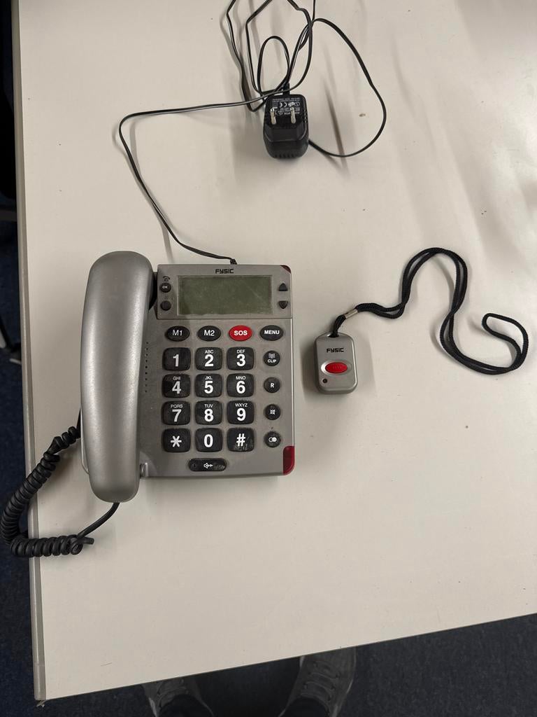 Huistelefoon met SOS-knop, Ophalen of Verzenden, Gebruikt, 1 handset