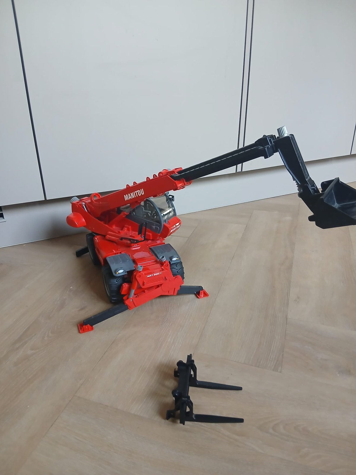 Manitou verreiker speelgoed met bak en grijper, Ophalen of Verzenden, Gebruikt