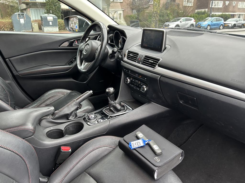 Mazda 3 2.0 GT-M navigatie leer airco/ecc apk (bj 2015), Auto's, Voorwielaandrijving, 1998 cc, Gebruikt, 4 cilinders