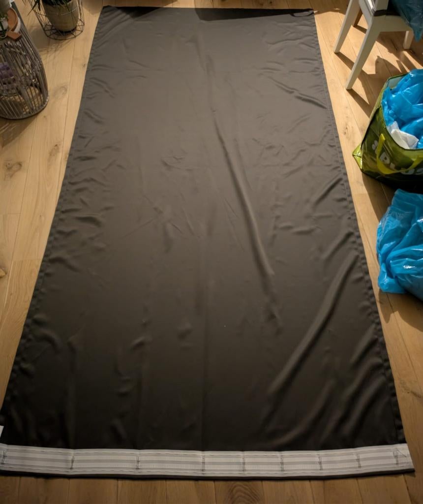 2 gordijnen van 270x140 cm, Ophalen, Zo goed als nieuw