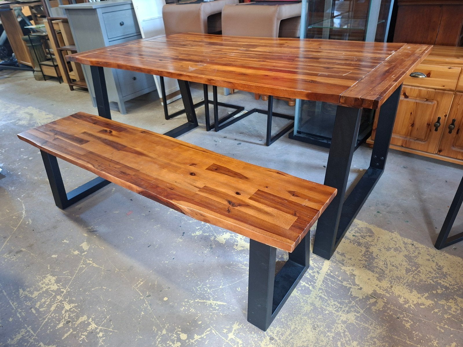 Moderne houten eettafel + bankje, Bank, Bank@info.nl, Rechthoekig, Hout