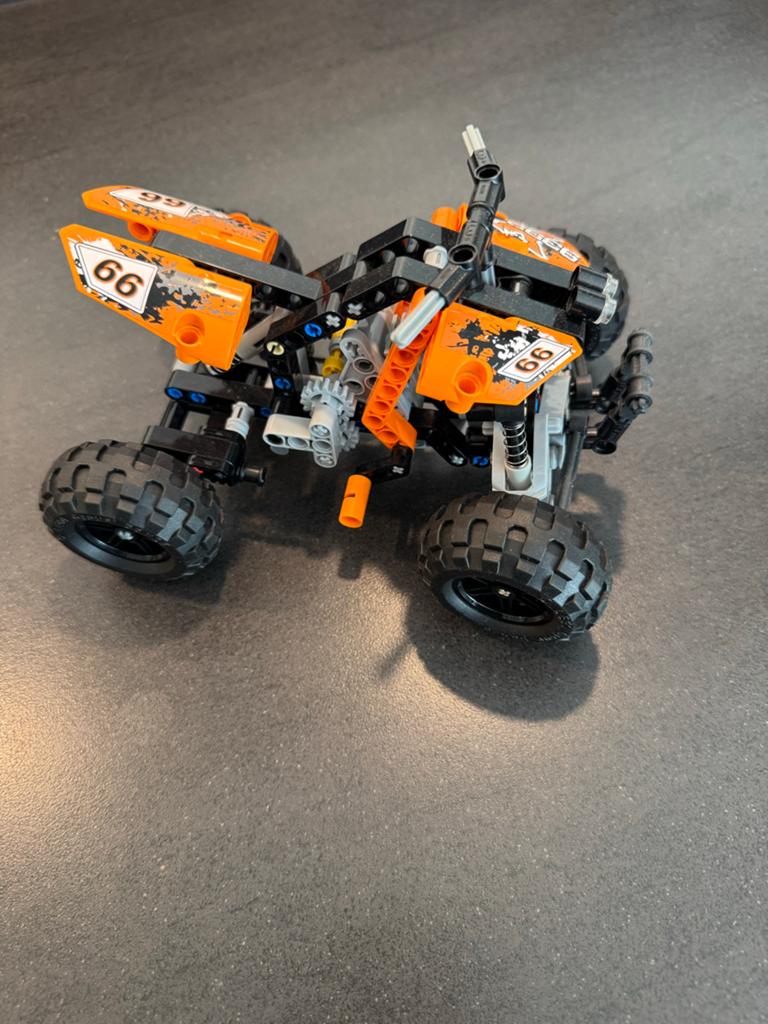 Lego Technic Quad 9392 - Compleet met instructies, Lego, Ophalen of Verzenden, Zo goed als nieuw, Complete set
