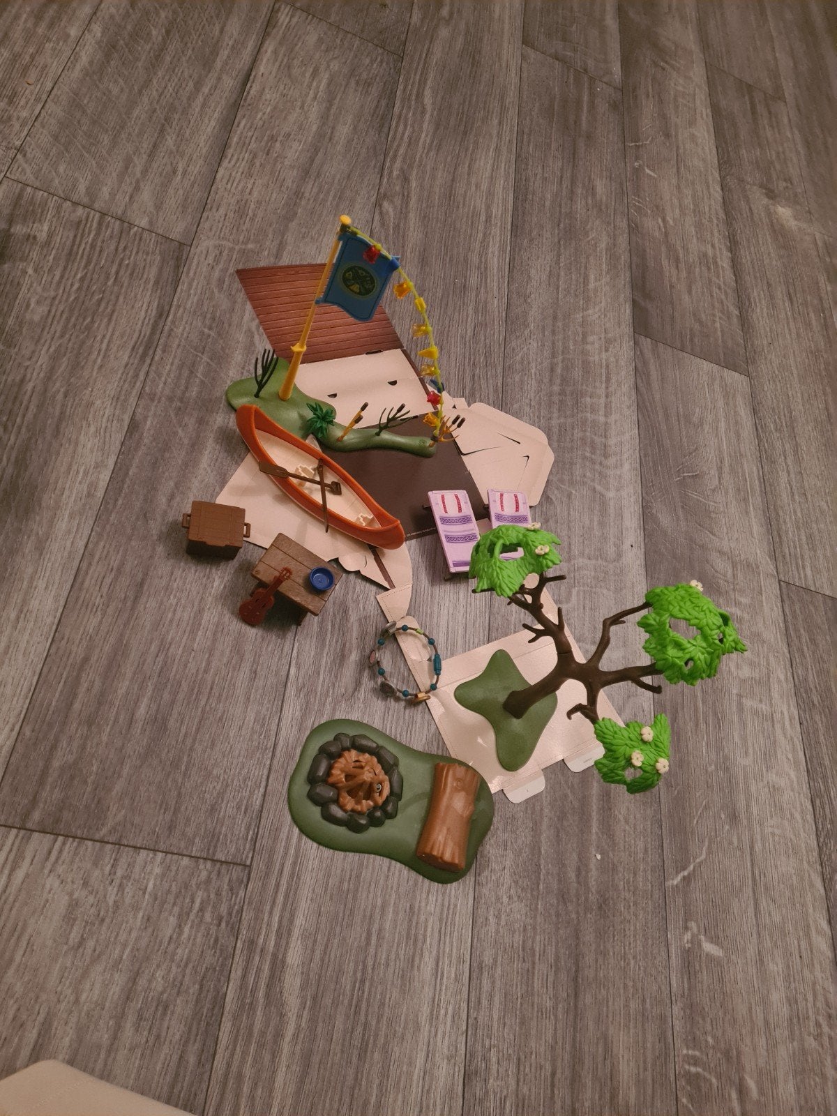 Foto 4 van Playmobil Spirit Paardenkamp 99% compleet - Set 70329