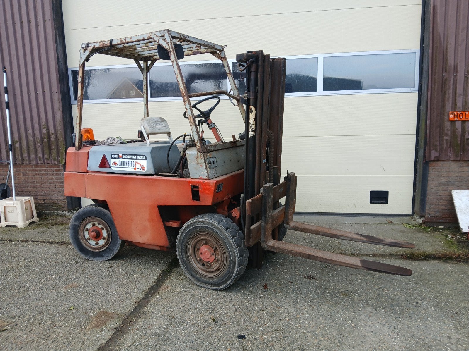 Heftruck Linde 2,5 ton Diesel€1500, Ophalen, Gebruikt, IJzer