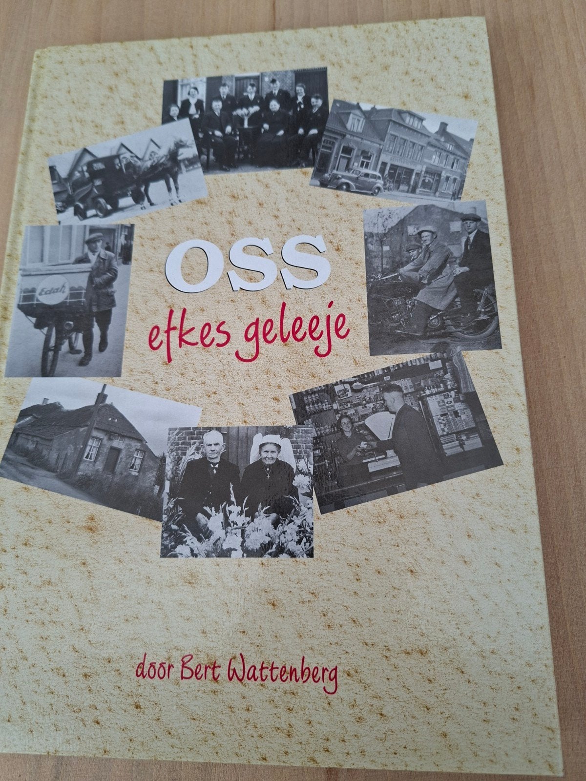Oss efkes geleden, Ophalen