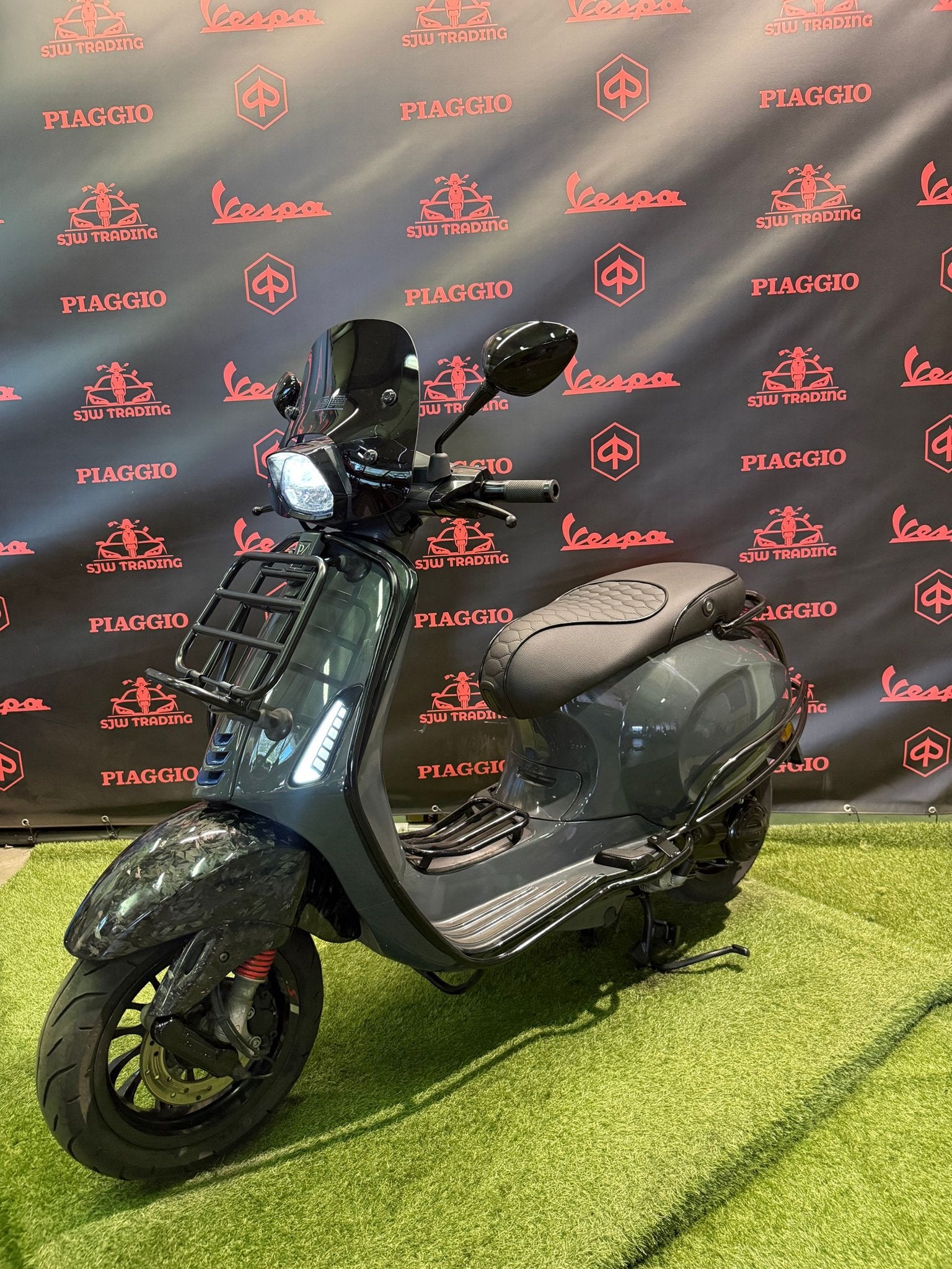 Vespa Sprint 2022 Brom! Custom Nano Grey / Forged Carbon, Fietsen en Brommers, Scooters | Vespa, -, Maximaal 45 km/u, -, Ophalen of Verzenden