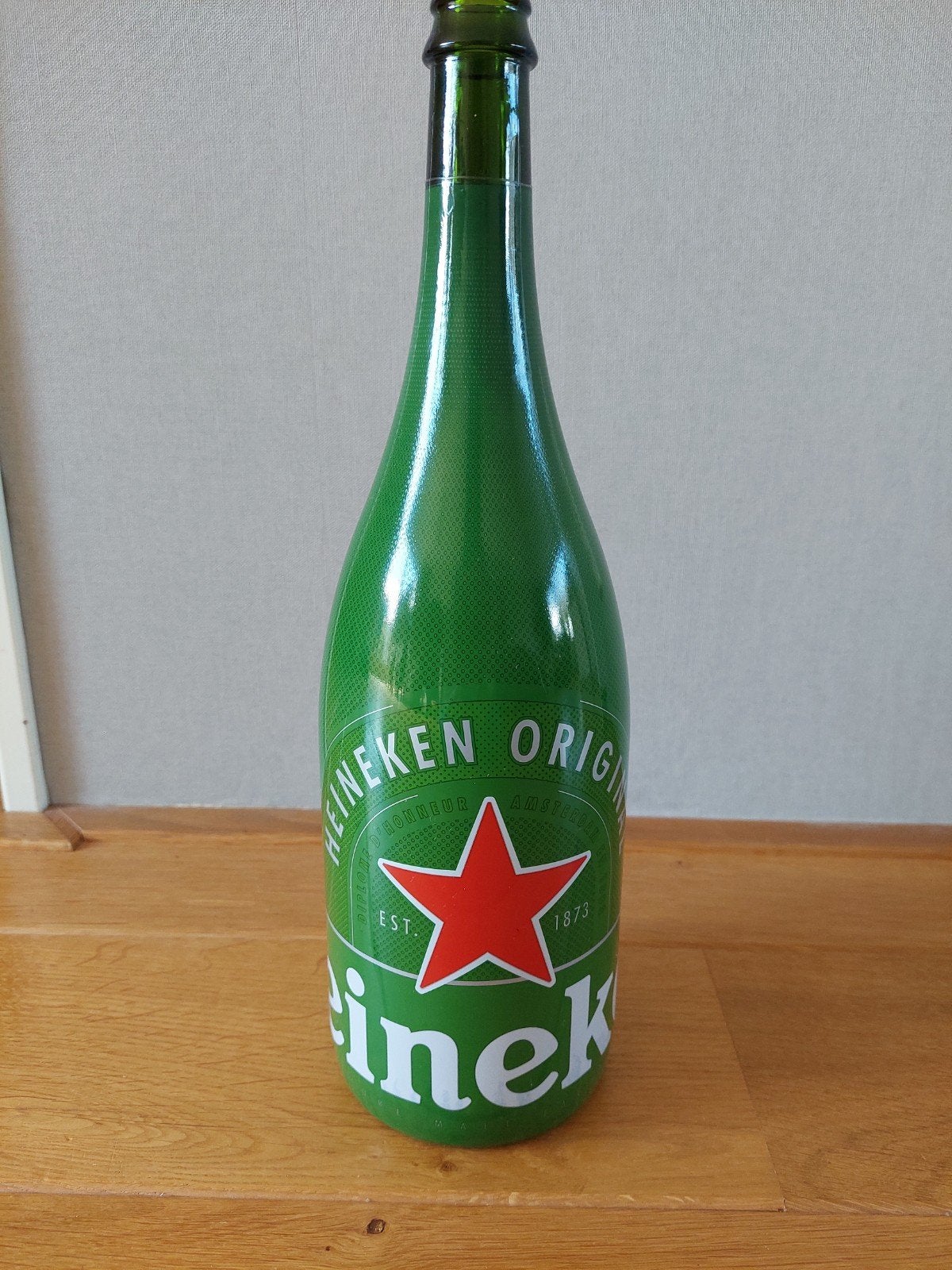 Grote fles van Heineken 1,5 liter IZGST, Ophalen of Verzenden, Zo goed als nieuw, Flesje(s), Heineken