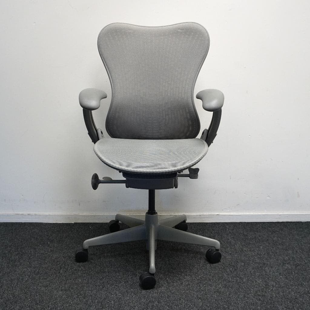 Herman Miller Mirra 1 Bureaustoel  Grijs | Gestoffeerde Rug, Huis en Inrichting, Gebruikt, -, -, Ophalen of Verzenden