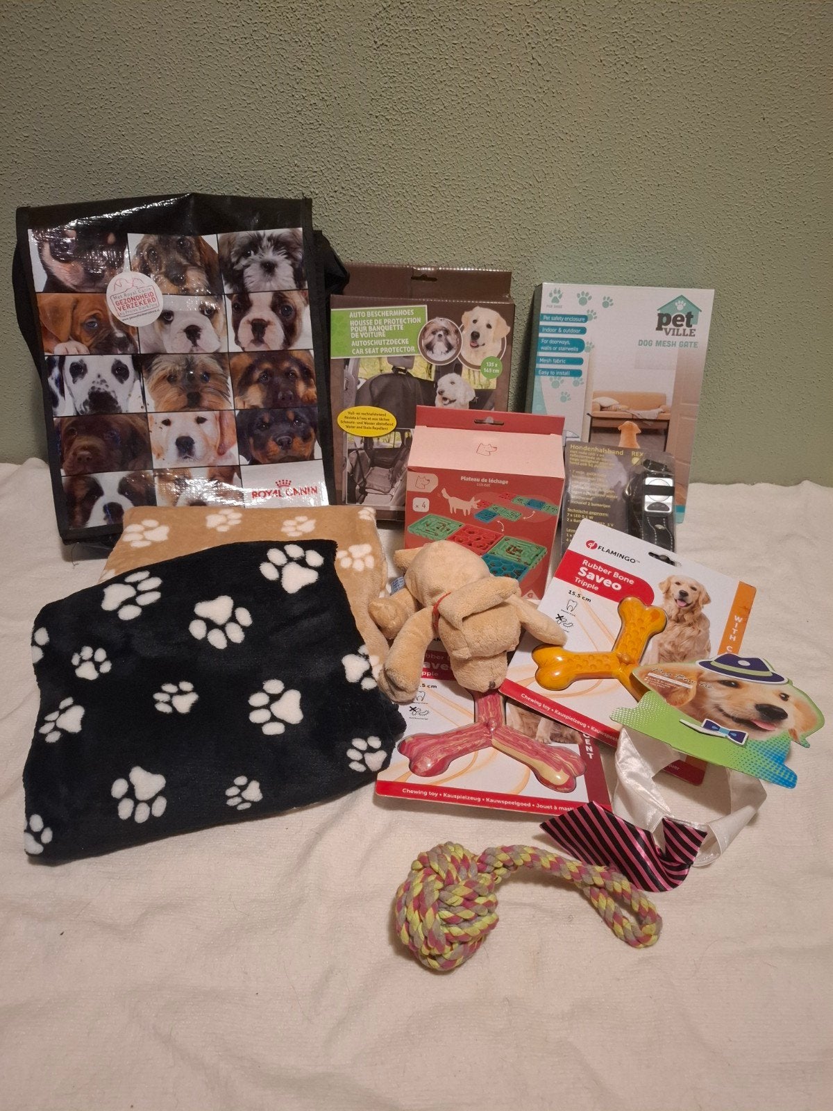 Nieuwe kleine partij hondenspullen. GERESEVEERD, Dieren en Toebehoren, Honden-accessoires, Ophalen of Verzenden, Nieuw