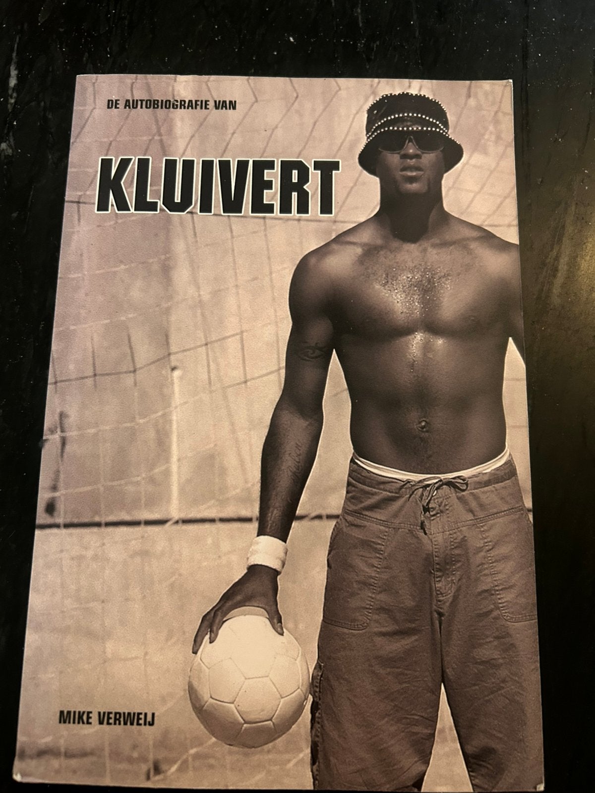 PATRICK KLUIVERT de autobiografie, Ophalen of Verzenden, Zo goed als nieuw, Balsport