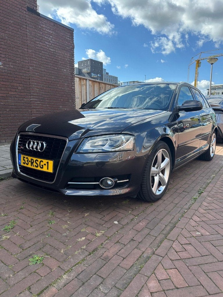 Audi A3 1.2 Tfsi 77KW Sportback S-tronic 2011 Grijs, Auto's, Zwart, 4 cilinders, 1200 kg, 19 km/l