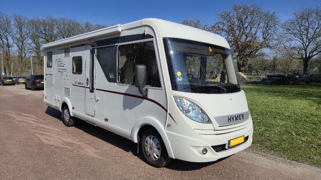 Hymer Exsis-I 674 EX - Enkele bedden + hefbed, Integraal, Ringverwarming, Fiat, 7 tot 8 meter