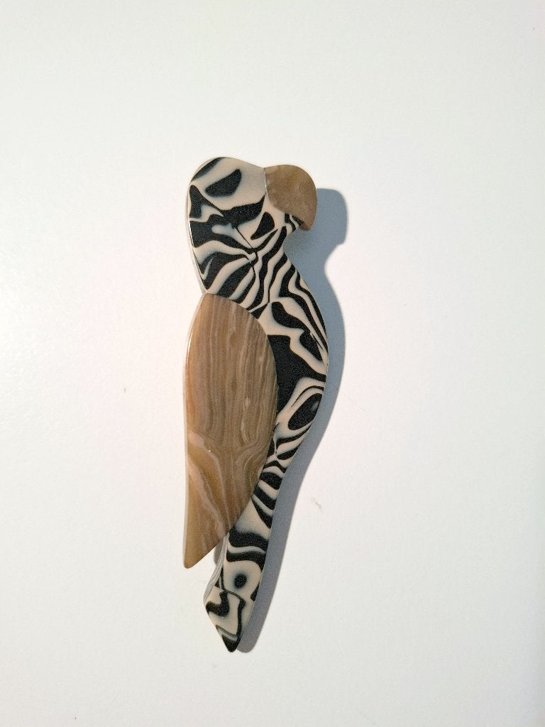 Prachtige broche Lea Stein  Papegaai, Sieraden, Tassen en Uiterlijk, Verzenden, Gebruikt, 7 tot 10 cm, Overige materialen