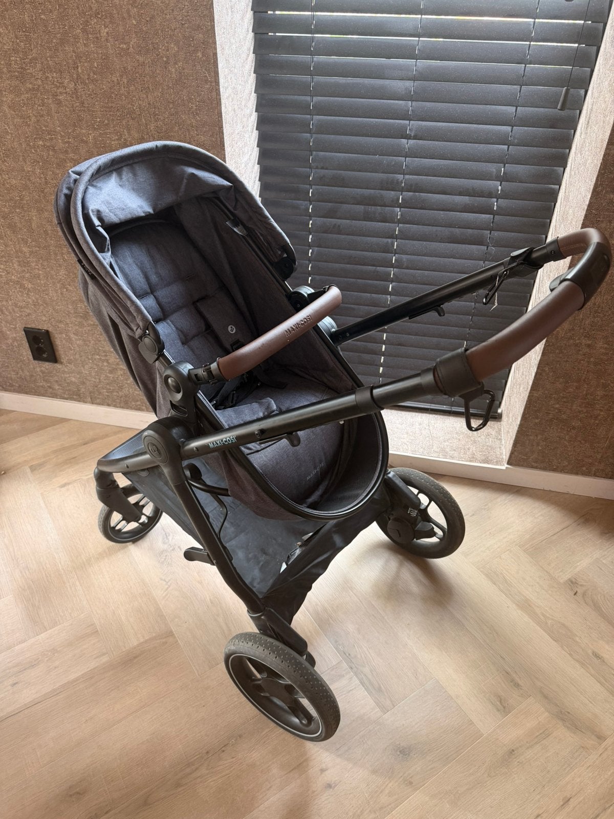 Complete Maxi-Cosi kinderwagen 3-in-1 +autostoel+ISOFIX base, Ophalen, Zo goed als nieuw, Maxi-Cosi