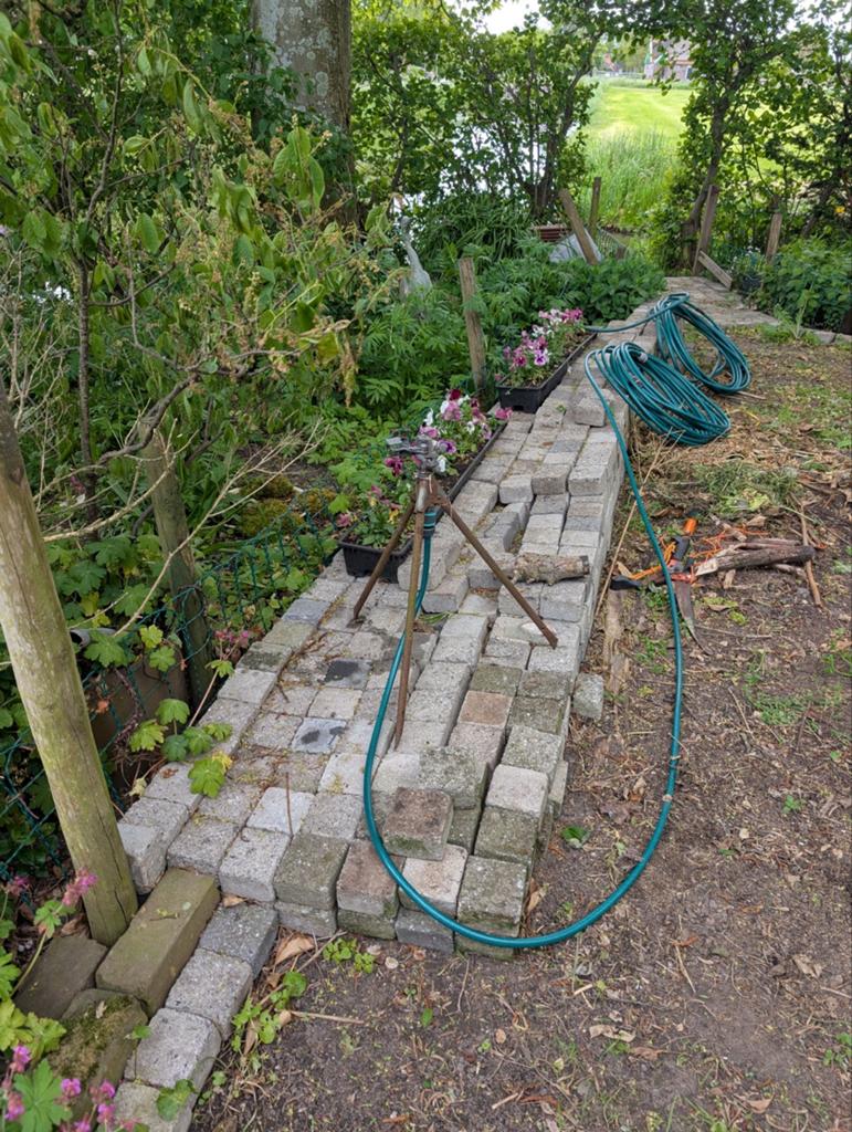 Gratis stenen 10x10, Tuin en Terras, Ophalen, Beton, Klinkers