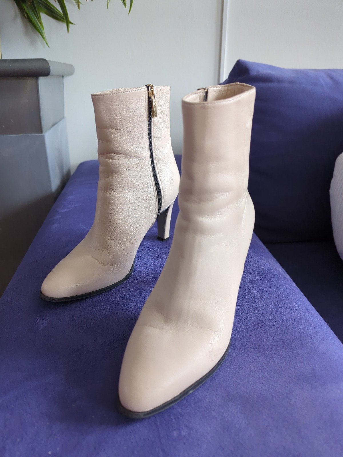 Notre v laarsjes ,geheel leer 38, Kleding | Dames, Schoenen, Beige, Lage of Enkellaarzen, Ophalen of Verzenden, Zo goed als nieuw