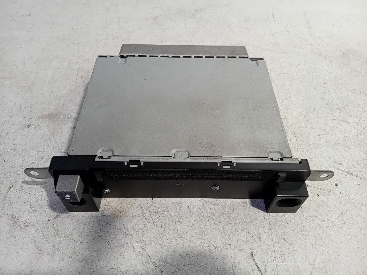 Radio Toyota iQ, Ophalen of Verzenden, Van der Ven Autorecycling B.V., Onderdelen@venauto.nl, Ettenseweg 76, 4706 PB Roosendaal, The Netherlands