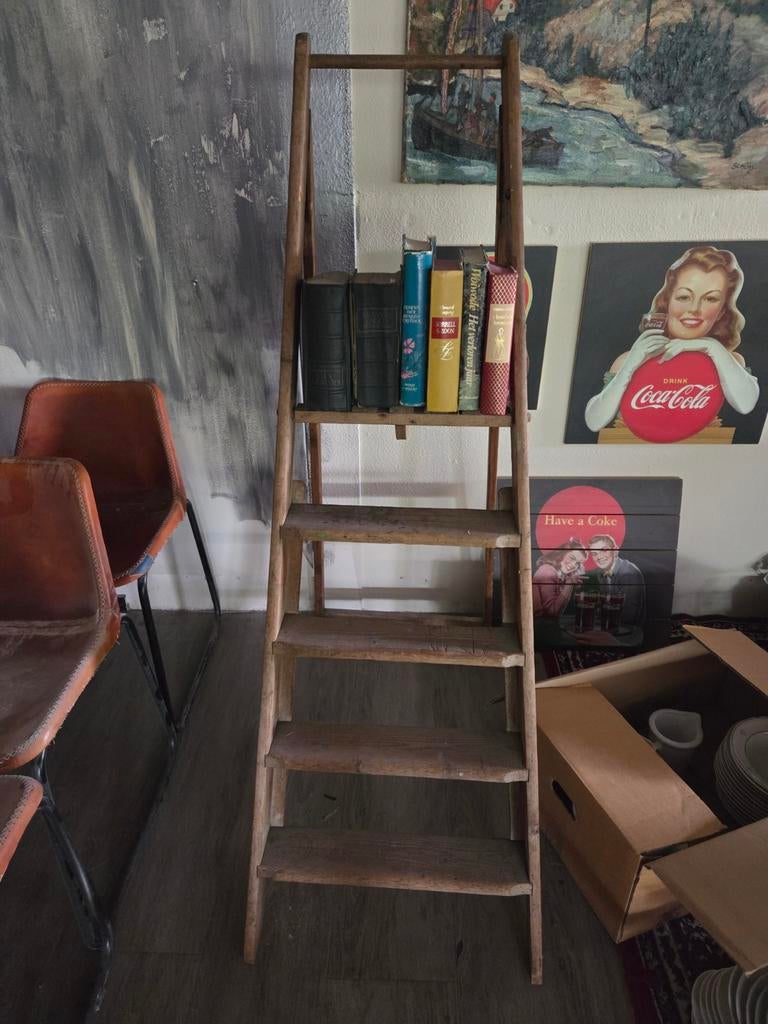 Vintage houten ladder - 140 cm hoog, 5 treden, Antiek en Kunst, Ophalen of Verzenden