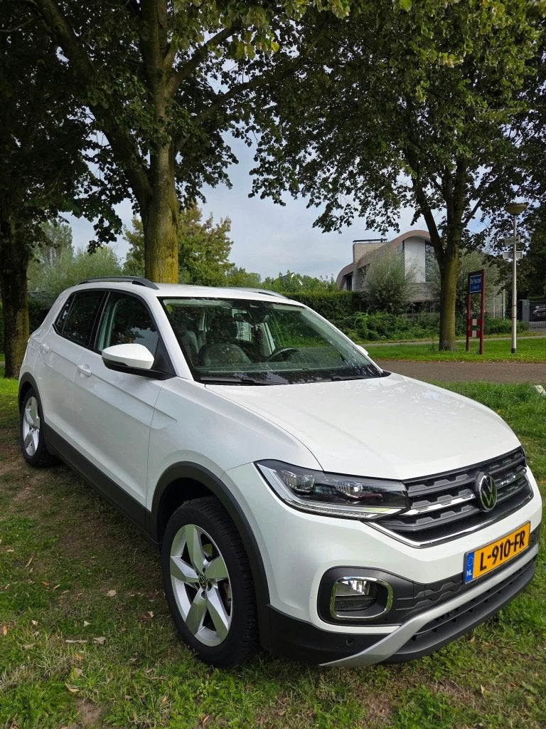 Volkswagen T-Cross Style Full LED Camera 1.0 TSI 110pk 2021, Auto's, Voorwielaandrijving, Dealer onderhouden, T-Cross, Wit