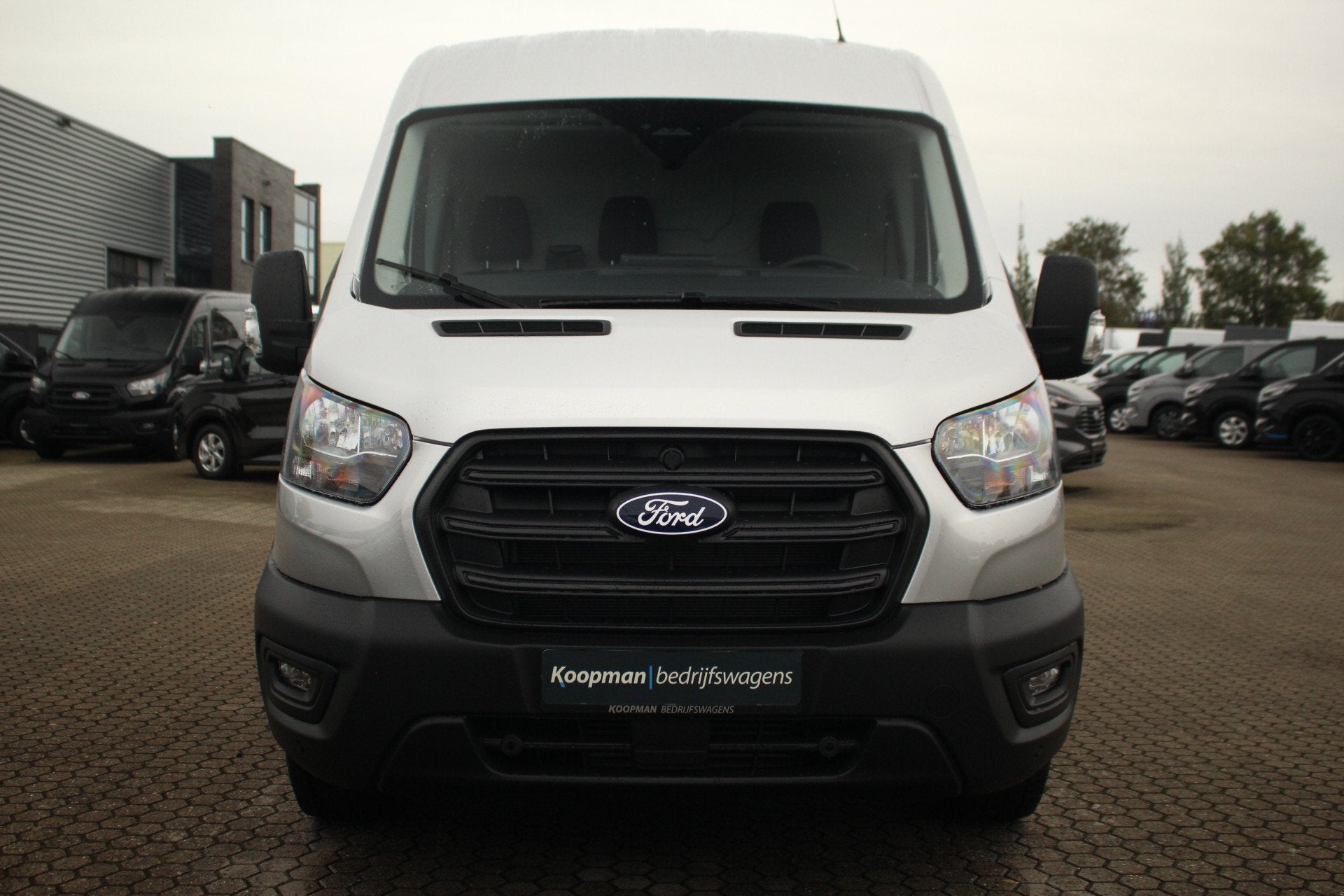Ford Transit 350 2.0TDCI 165pk L2H2 Trend | Automaat | 2800k, Automatische klimaatregeling, 1995 cc, 4 cilinders, 2800 kg