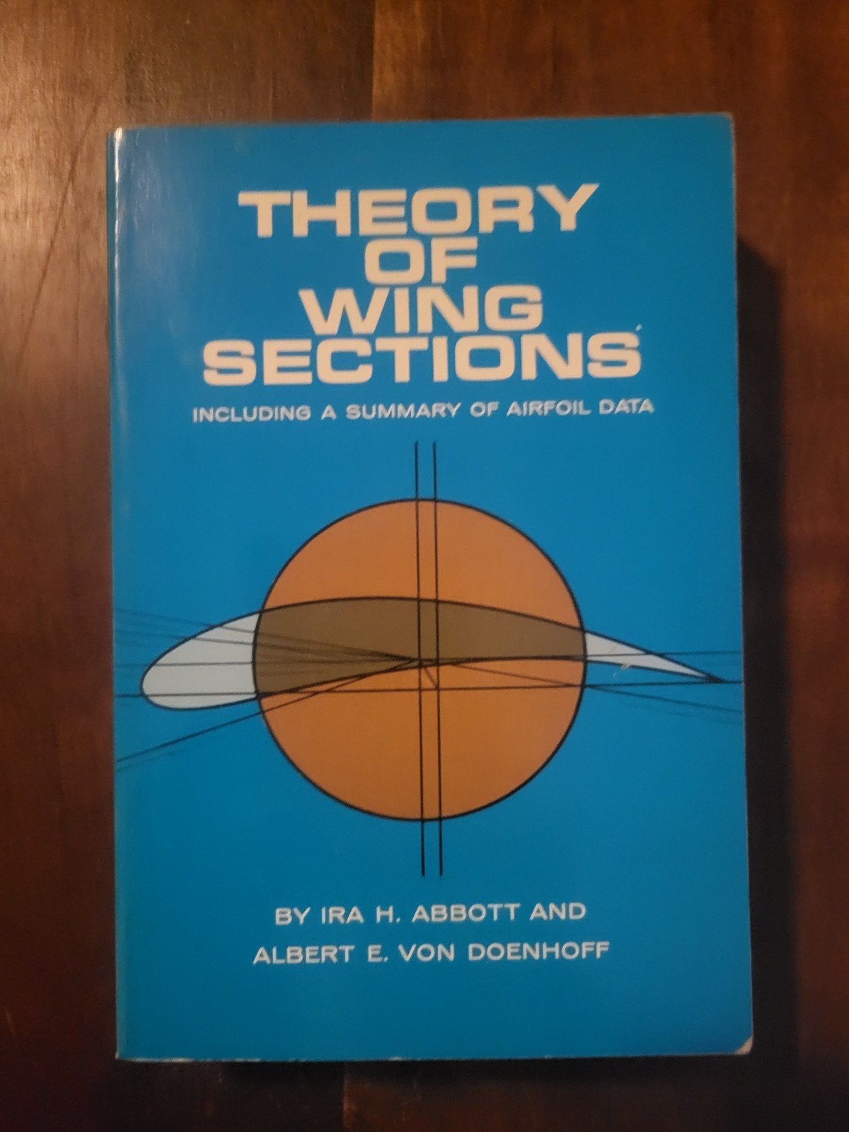 Theory of Wing Sections - Luchtvaartkunde Boek, Boeken, Ophalen of Verzenden, Gelezen, Overige onderwerpen, Ira H. Abbott en Albert E. Von Doenhoff