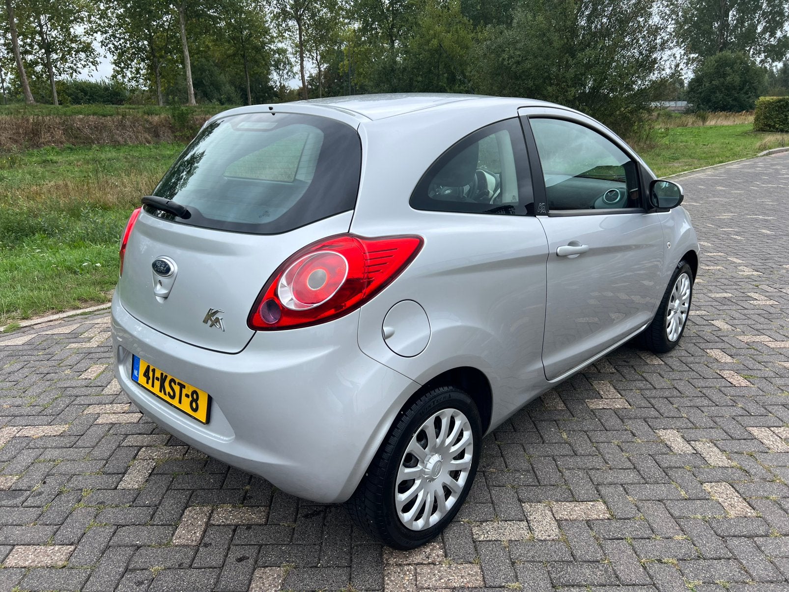 Ford Ka 1.2 TREND 69PK 2010 AIRCO MISTLAMP NAP 2 SLEUTELS!, Voorwielaandrijving, Stof, 1242 cc, 4 cilinders