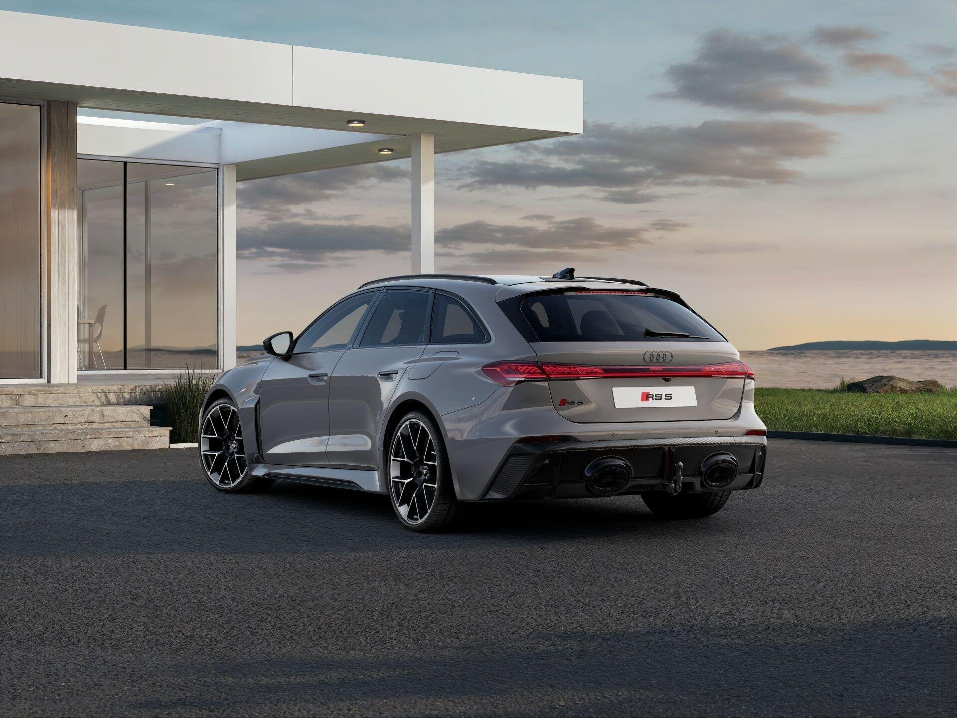 Audi RS 5 Avant e-hybrid 639pk quattro | Massage | Carbon |, Auto's, Audi, Automaat, 12 maanden, RS5, 26 kWh