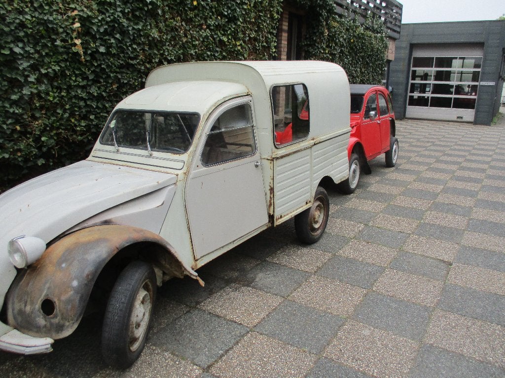 Schuurvondst: Mercedes 115 200D Bar 8, foto 9