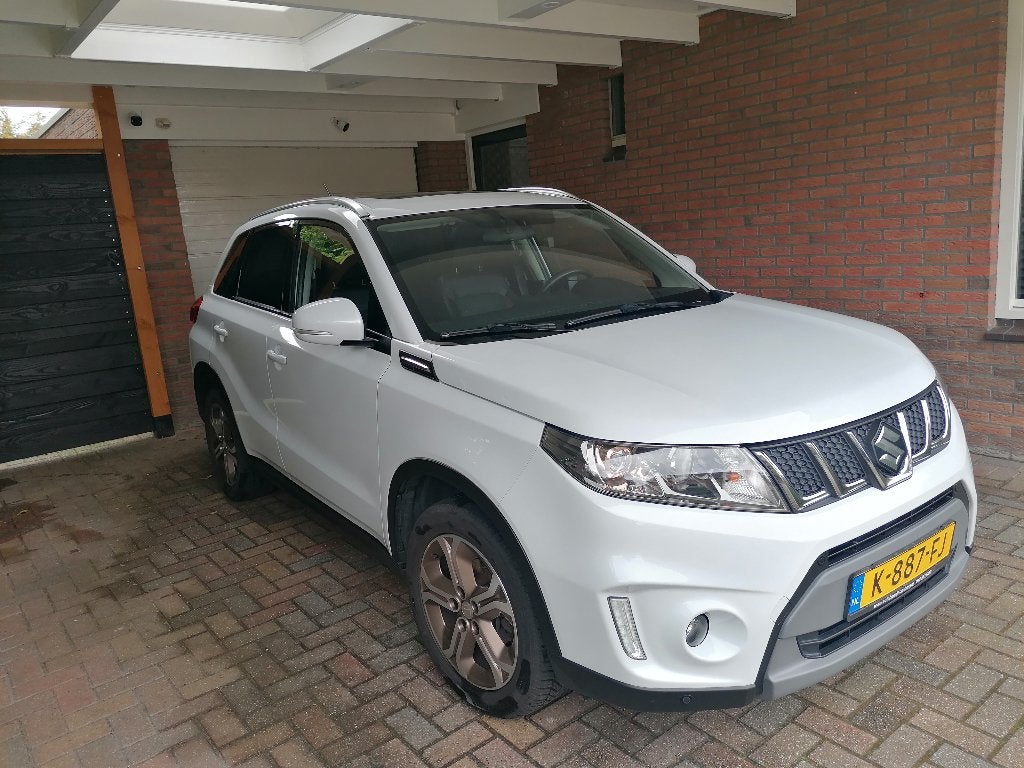 Suzuki Vitara 1.6 VVT 120pk 2WD 2017 Wit zeer mooi, Auto's, Voorwielaandrijving, 40 €/maand, Adaptive Cruise Control, 4 cilinders