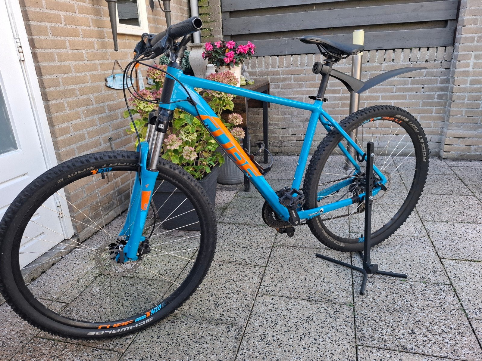 29" CUBE MOUNTAINBIKE/ L- XL 52CM/ ALU/24 VERSN/ ETC