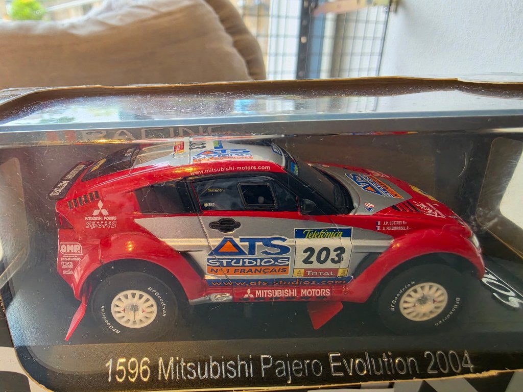 1996 Mitsubishi pajero evolution 2004, Hobby en Vrije tijd, Ophalen of Verzenden, Nieuw, Auto, Overige merken