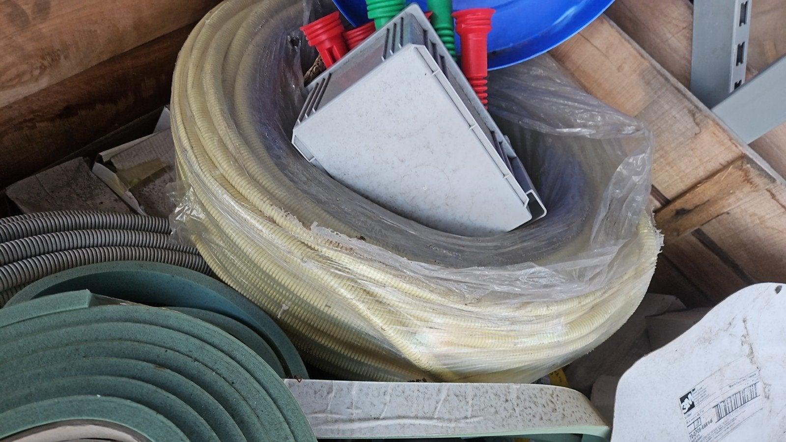 1 rol installatiebuis, Ophalen of Verzenden, Overige materialen, 6 meter of meer, Overige typen