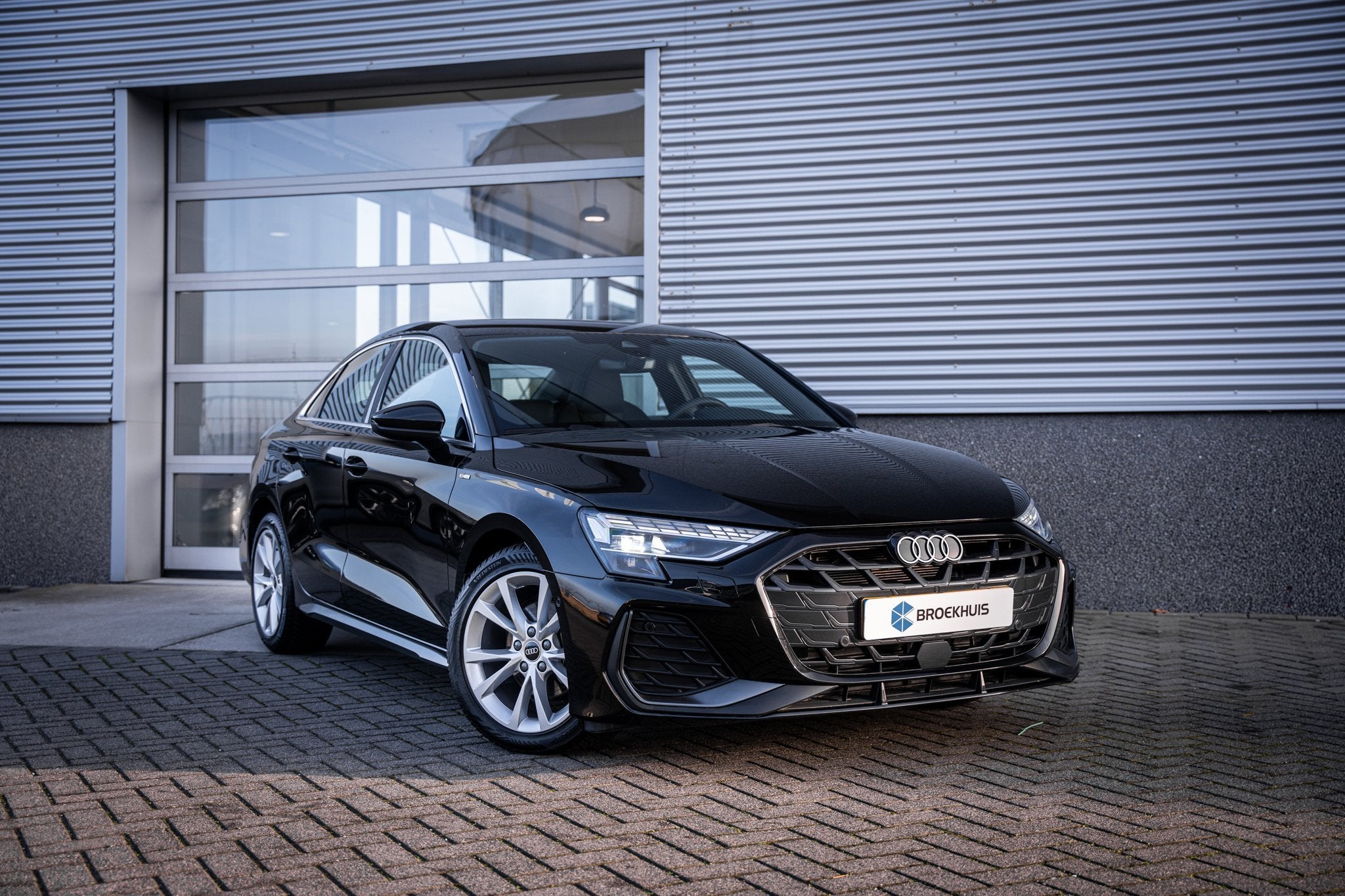 Audi A3 Limousine 30 TFSI S edition, Auto's, Automatische klimaatregeling, Euro 6, 4 cilinders, 1290 kg