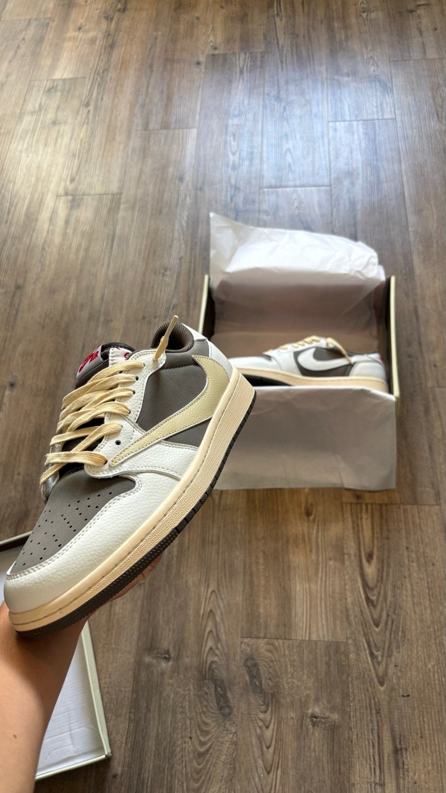 Nike Air Jordan 1 Low Travis Scott Reverse Mocha, Ophalen of Verzenden, Nieuw, Bruin, Sneakers of Gympen