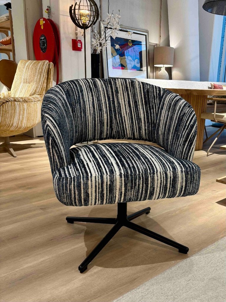 Round Donut Fauteuil Showmodel, Ophalen, Zo goed als nieuw, Stof, 50 tot 75 cm