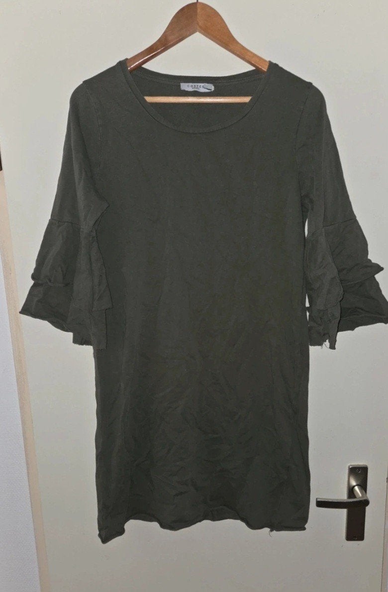 Costes Rebel Khaki Jurk Maat M met Ruches, Maat 38/40 (M), Ophalen of Verzenden, Gedragen, Groen
