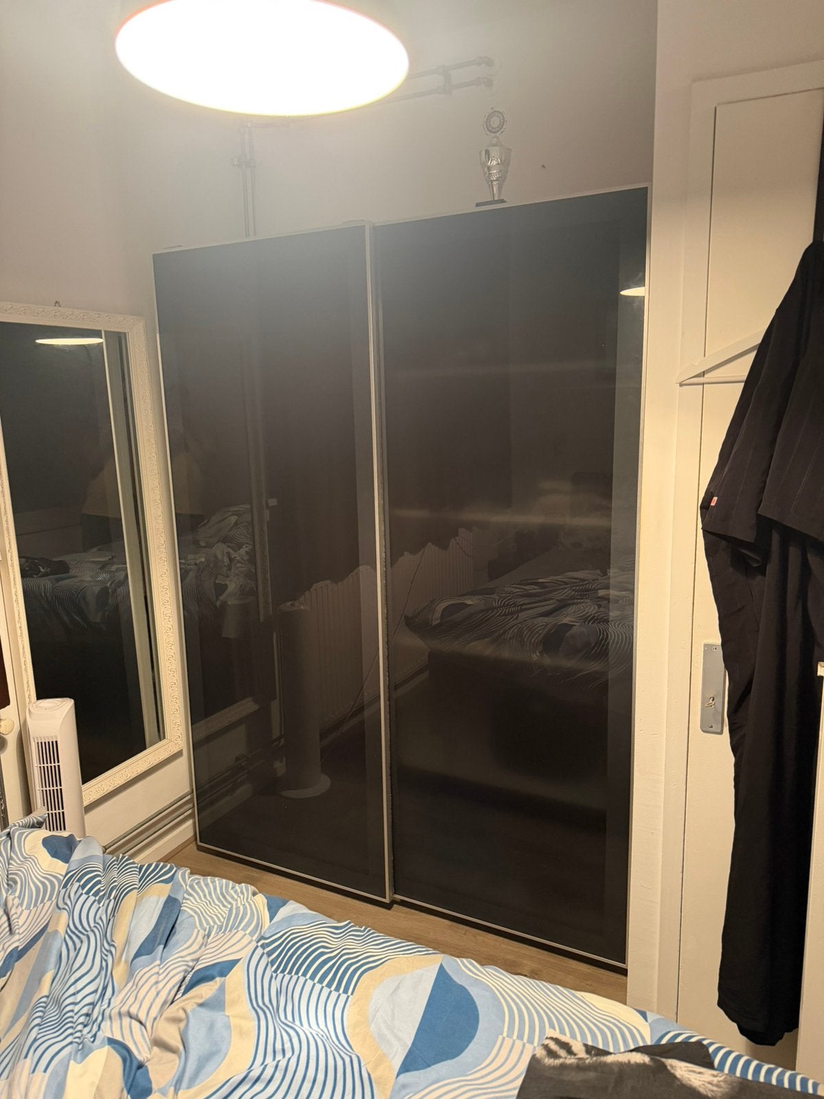 Prima kledingkast gratis meenemen!, Huis en Inrichting, Ophalen, Gebruikt, 100 tot 150 cm, 200 cm of meer