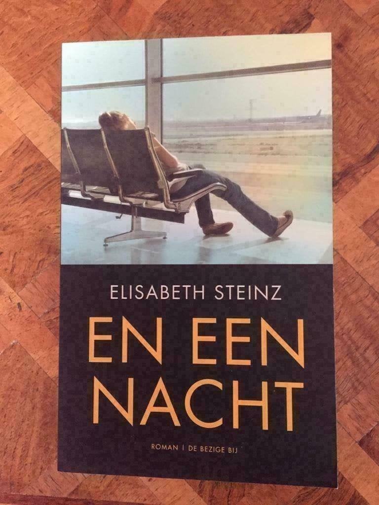 En een nacht - Elisabeth Steinz Prijs 5,00, Ophalen, Europa overig, Zo goed als nieuw, Elisabeth Steinz