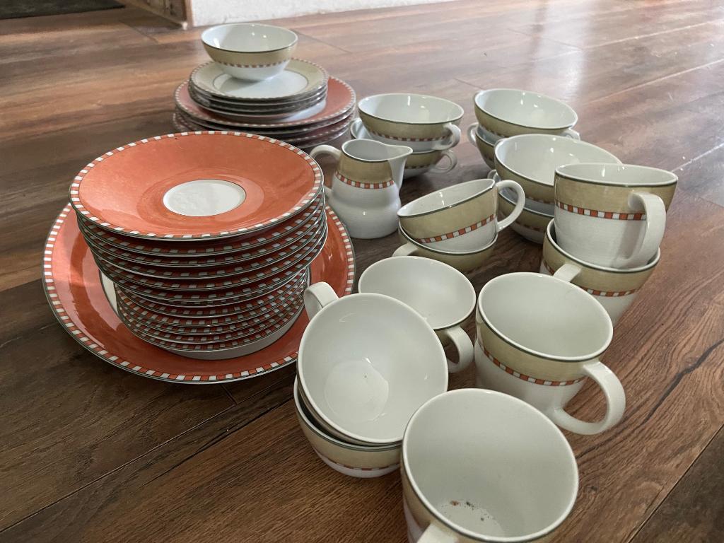 Te koop Villeroy &Boch  Gallo design Switch 2 servies, Huis en Inrichting, Keuken | Servies, Ophalen, Zo goed als nieuw, Overige stijlen