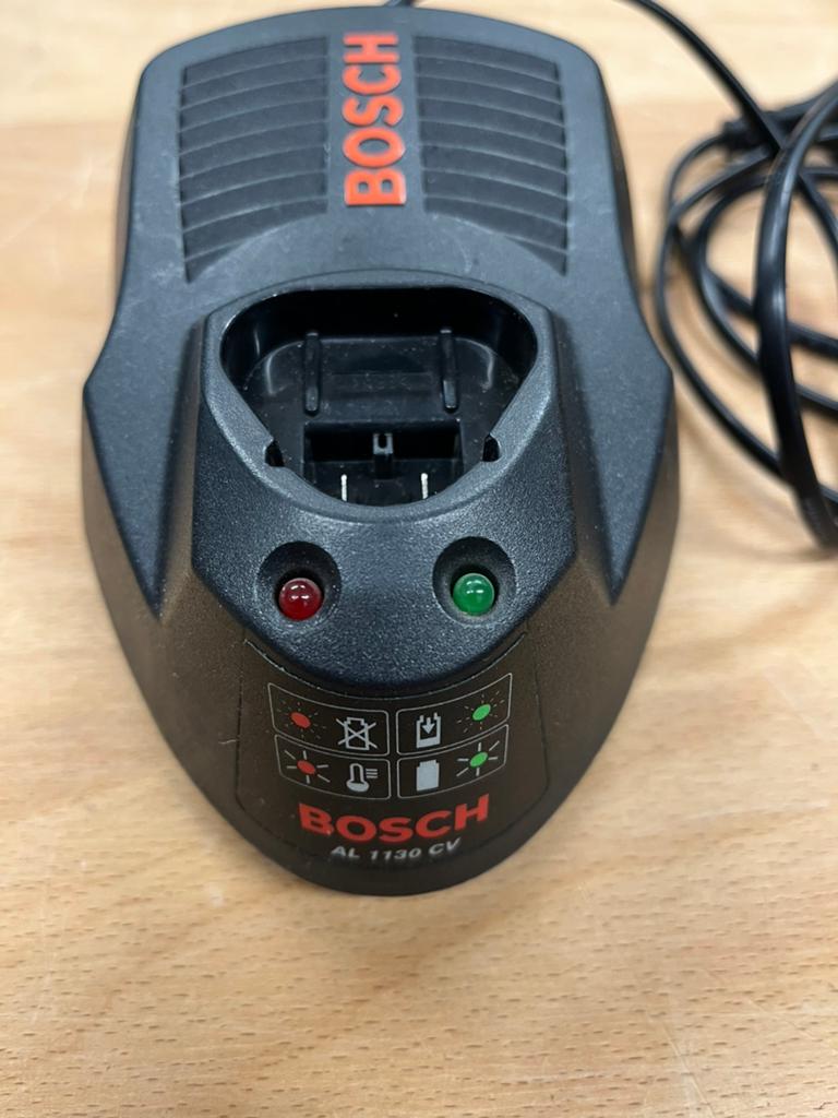 Bosch oplader nieuw, Doe-het-zelf en Verbouw, Gereedschap | Machine-onderdelen en Toebehoren, Ophalen, Nieuw