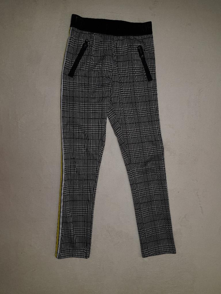 Geweldige RETOUR JEANS geruite jog pant Mabel maat 9/134., Kinderen en Baby's, Kinderkleding | Maat 134, Broek, Zo goed als nieuw