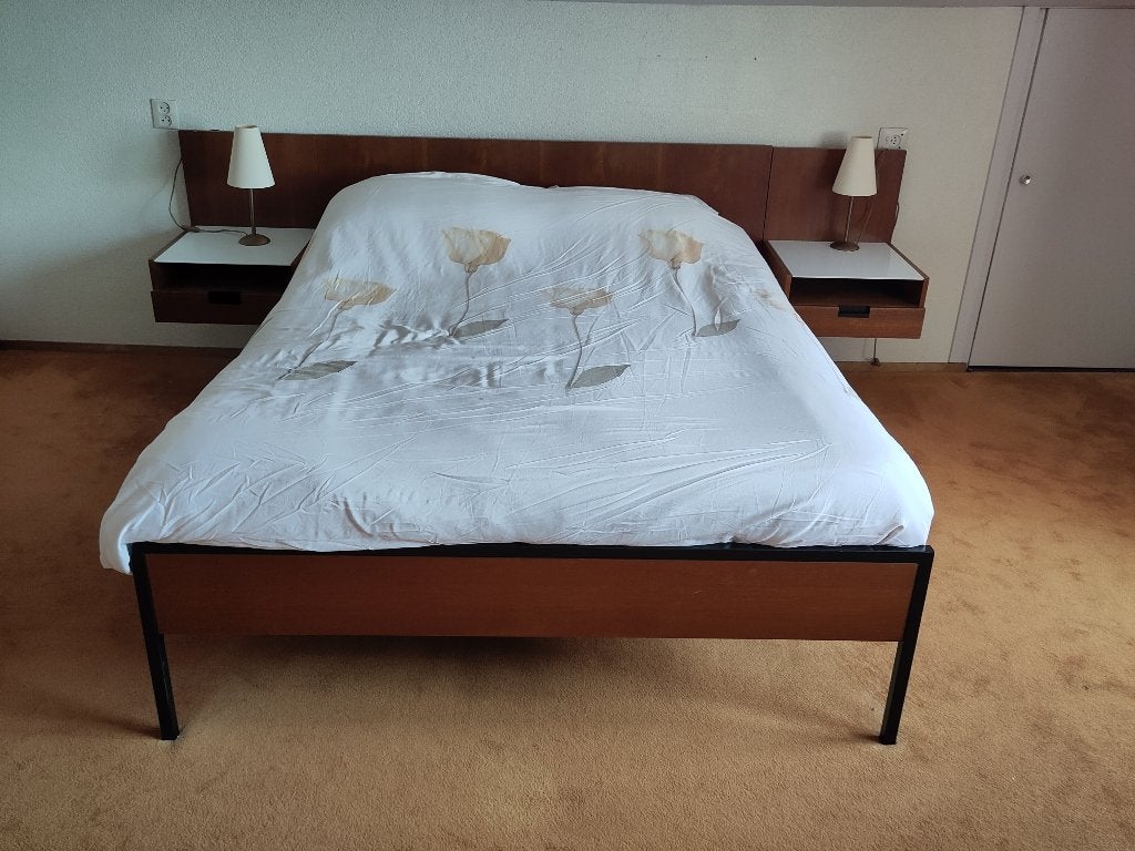 Vintage bedframe voor matras 140x200cm, Ophalen, Gebruikt, Wit, Tweepersoons