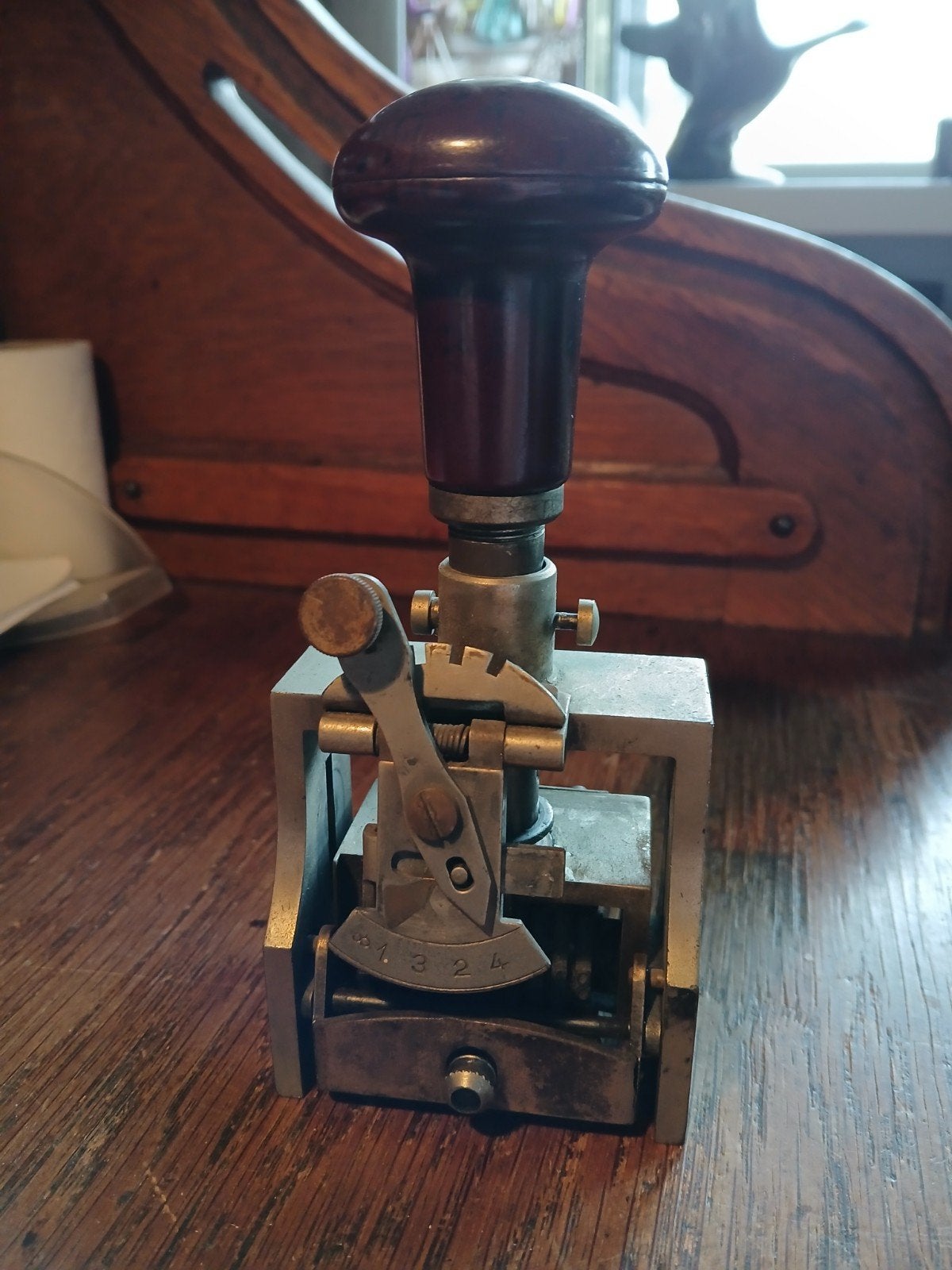 Antieke Nummer Stempel - 800gr, 15cm hoog, 6.5cm breed, Ophalen of Verzenden