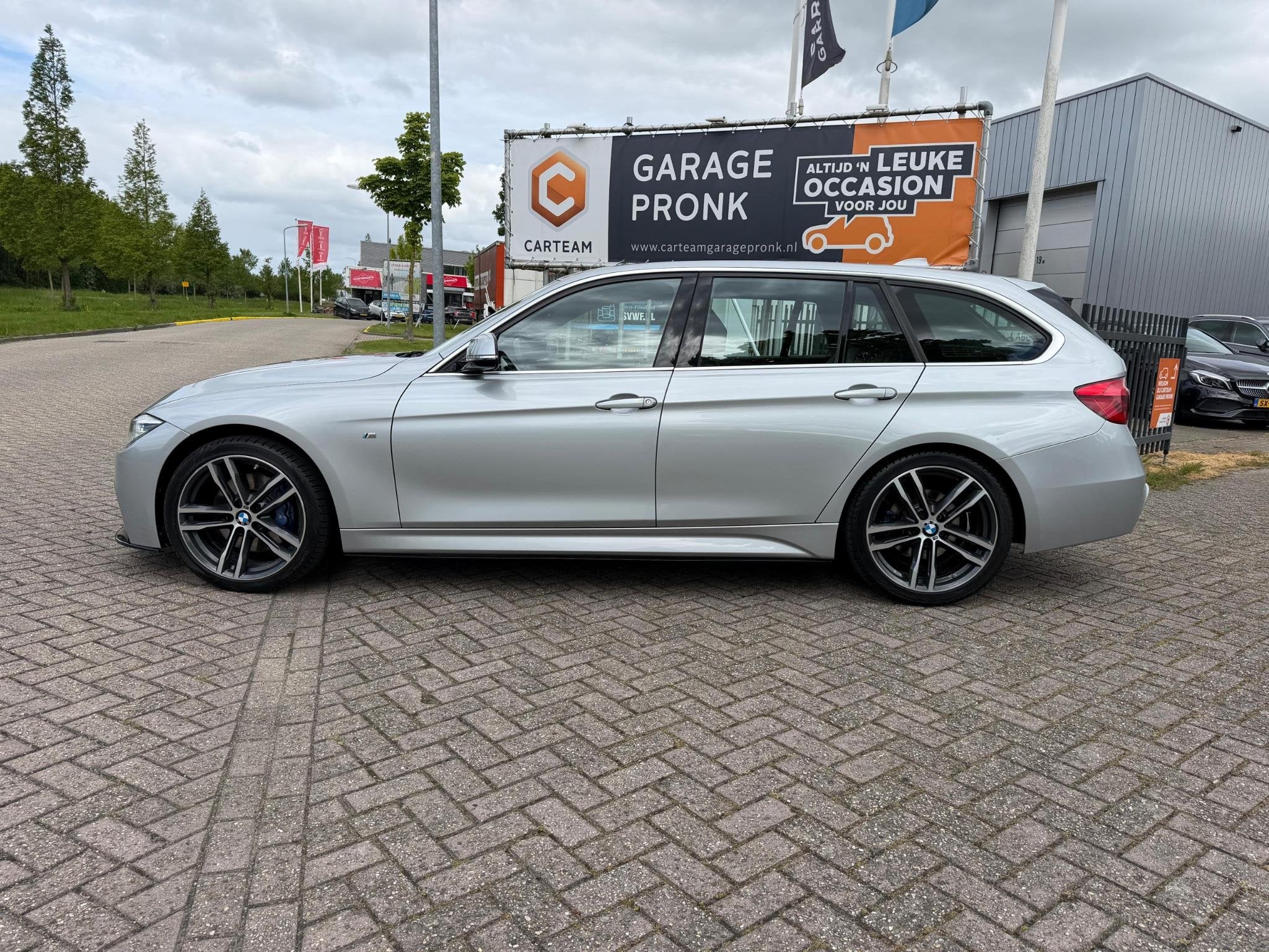 BMW 3-serie Touring 325d M Sport NAVI/KEYLESS/HARMAN/KARDON, Auto's, BMW, Automaat, Achterwielaandrijving, 4 cilinders, 3-Serie
