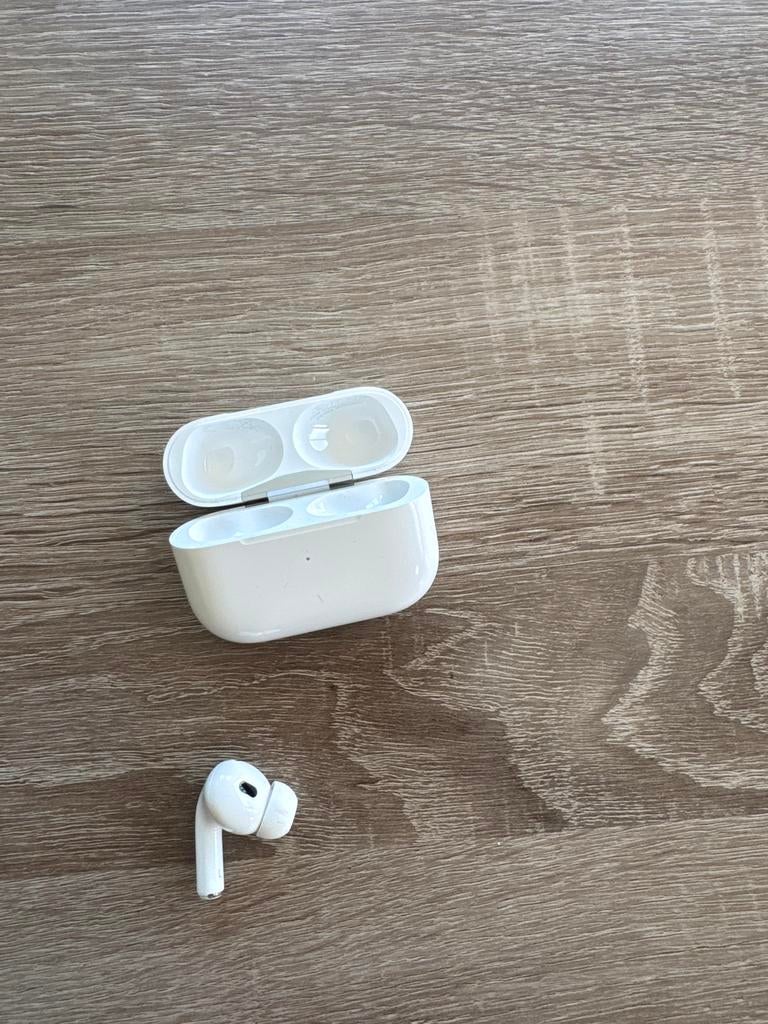 Airpods Pro 2 (links + oplaadcase) - Zo goed als nieuw, Audio, Tv en Foto, Koptelefoons, Ophalen of Verzenden, Zo goed als nieuw