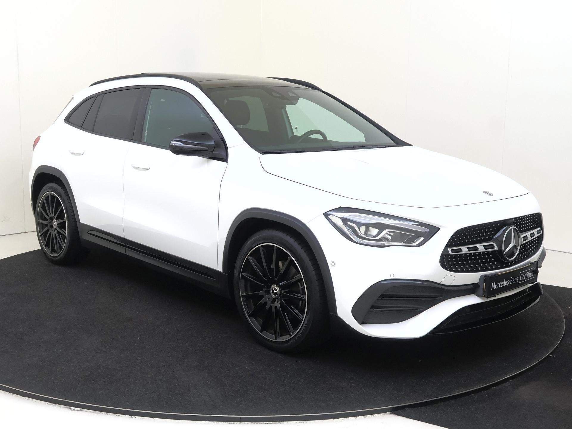 Mercedes-Benz GLA-klasse 200 AMG Line Nightpakket/ Panoramad, Auto's, Stof, 4 cilinders, Origineel Nederlands, Onderhoudsboekje