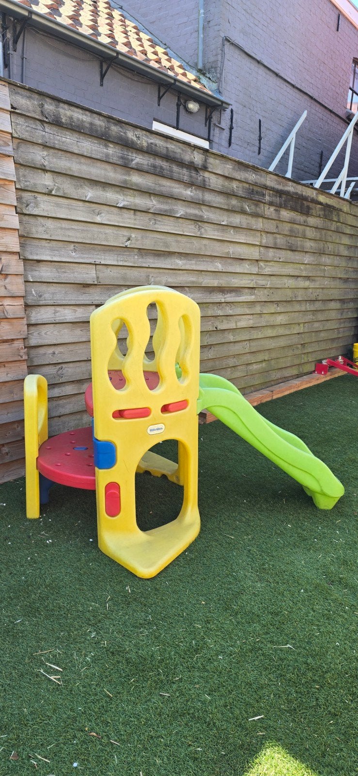 Little Tikes Hide & Seek Climber Speeltoestel, Kinderen en Baby's, Speelgoed | Buiten | Speeltoestellen, Ophalen, Gebruikt, Klimwand