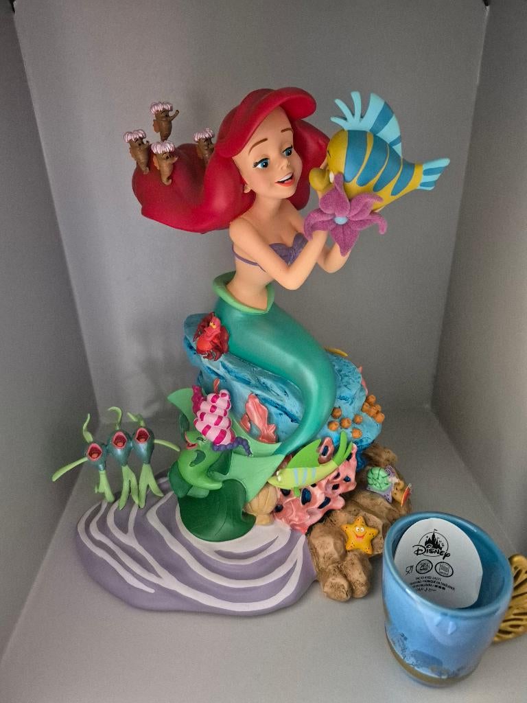 Kunstbeeldje Disneyland Parijs, Ophalen of Verzenden, Overige figuren, Zo goed als nieuw, Beeldje of Figuurtje