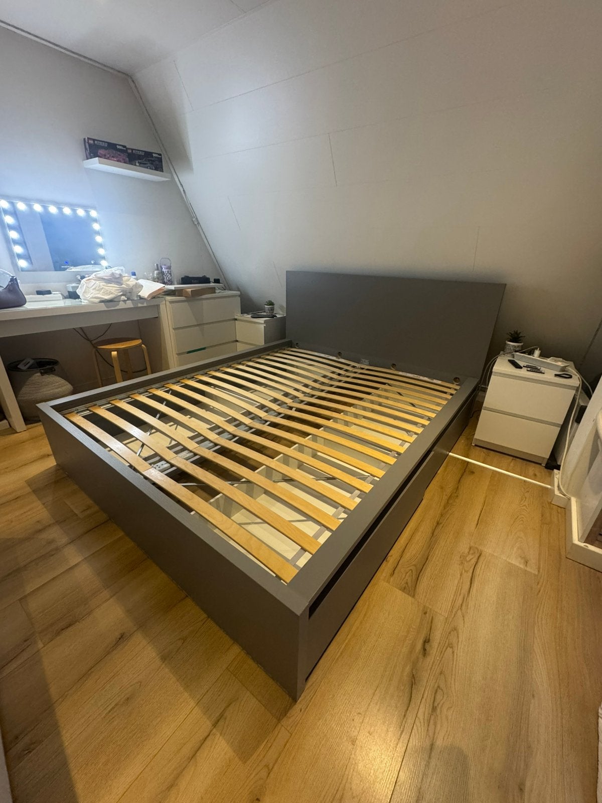 Ikea malm bed, Huis en Inrichting, Slaapkamer | Bedden, Ophalen, Tweepersoons, Zo goed als nieuw, 200 cm