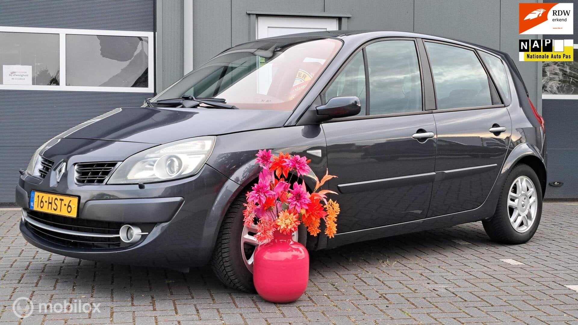 Renault Scenic 2.0-16V Tech Line, 1998 cc, 135 pk, Gebruikt, Origineel Nederlands
